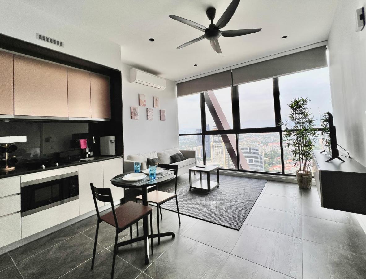 Scarletz Klcc Apartments By Soulasia كوالالمبور المظهر الخارجي الصورة